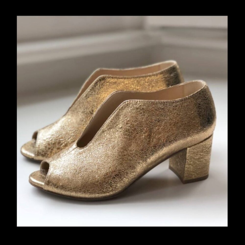 Esska Fink Gold Metallic Bootie Heel